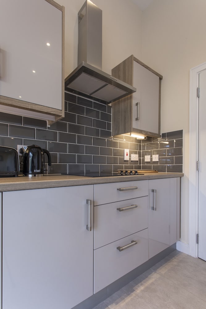 Comfort House, 4 Bedrooms, 2 Bathrooms, Bay View photo 2