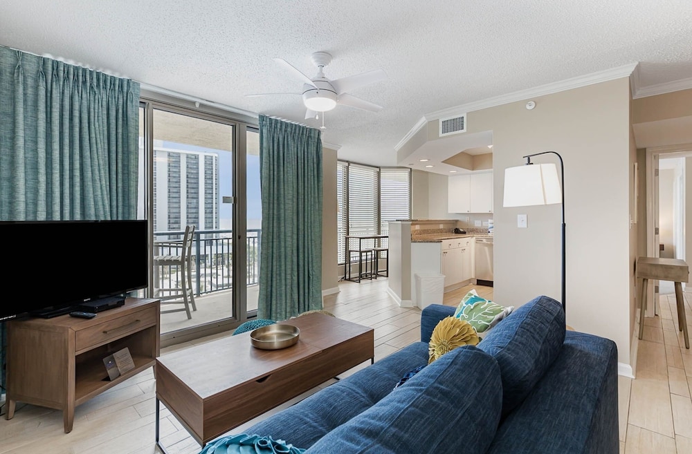 Condo, 2 Bedrooms