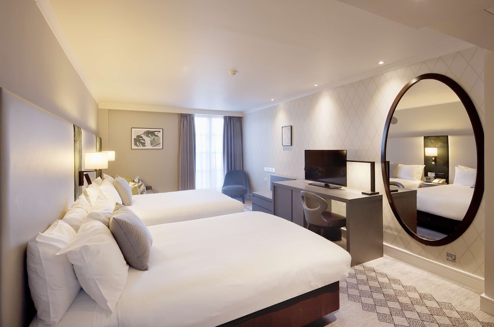 Deluxe Room, 2 Queen Beds photo 3