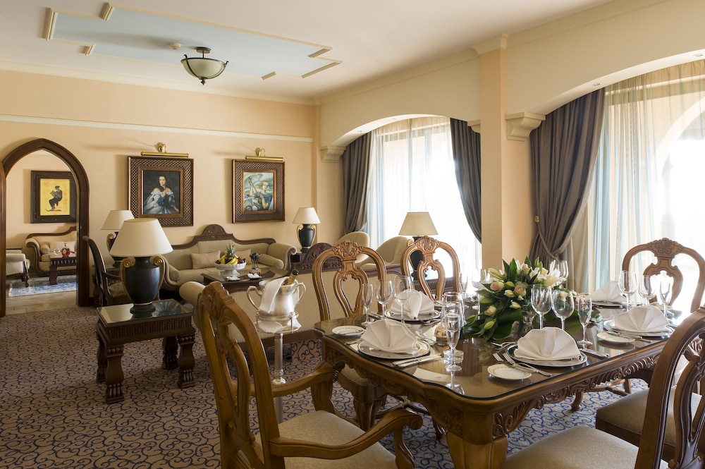 Royal Suite, 1 Bedroom photo 2