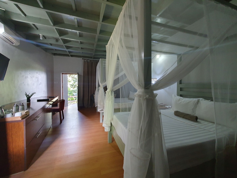 Deluxe Quadruple Room photo 3