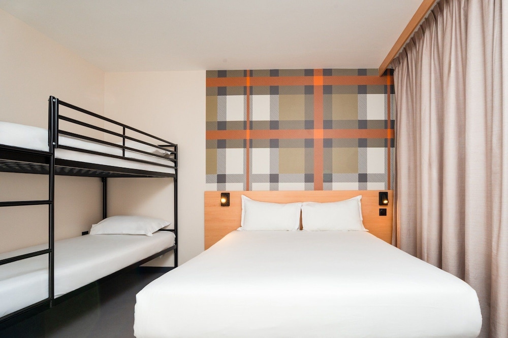 Family Quadruple room with bunkbeds and shower - Photo 3