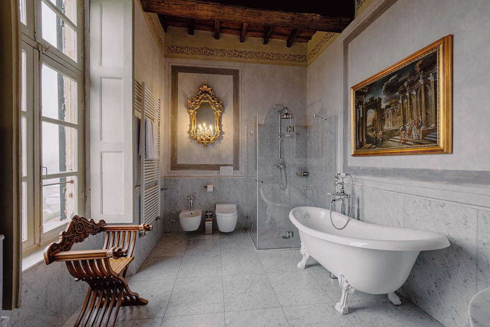 Studio (Venetian Suite)