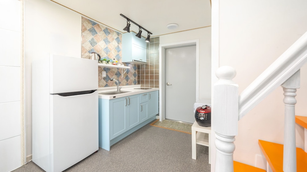 Basic Room, 1 Bedroom (202) - Photo 7