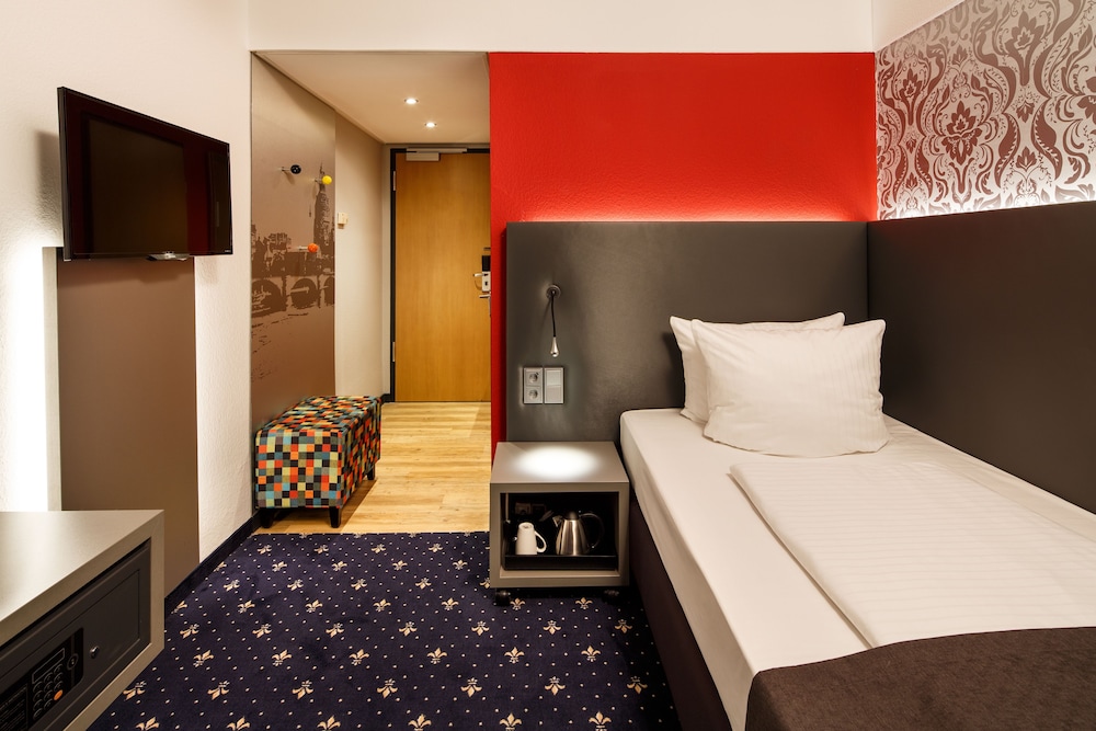 Standard Room photo 3