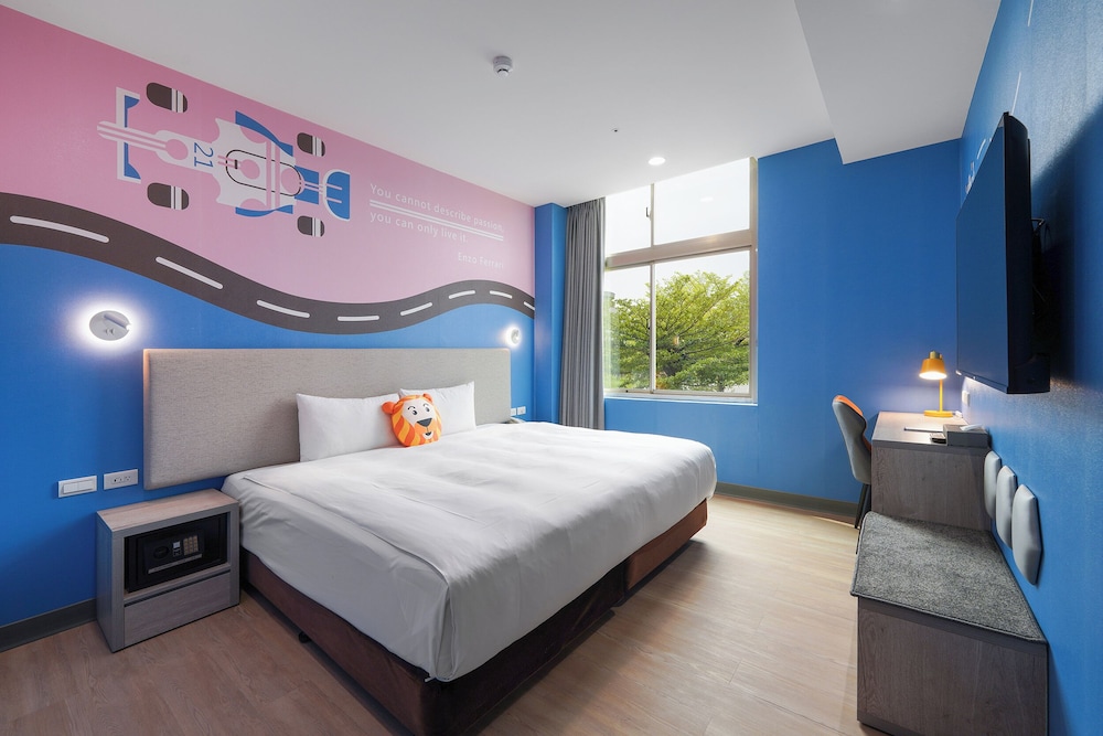 Double Room, 1 King Bed, Non Smoking photo 3