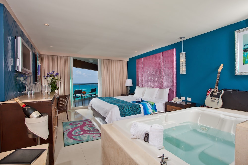Deluxe Ocean View King
