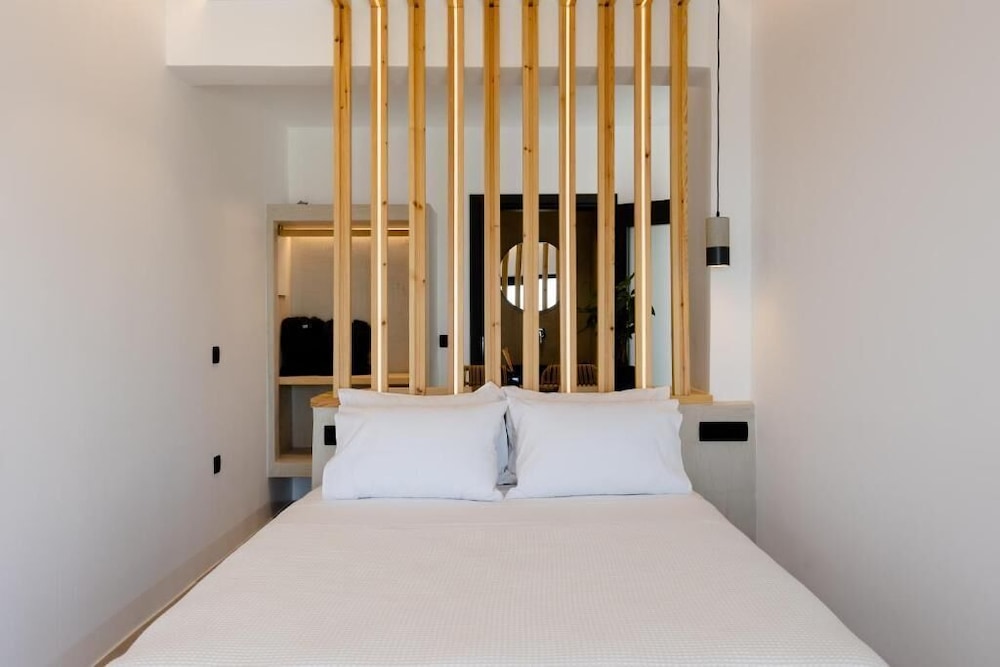 Deluxe Suite, Outdoor Jacuzzi, Sea View, Sigrid