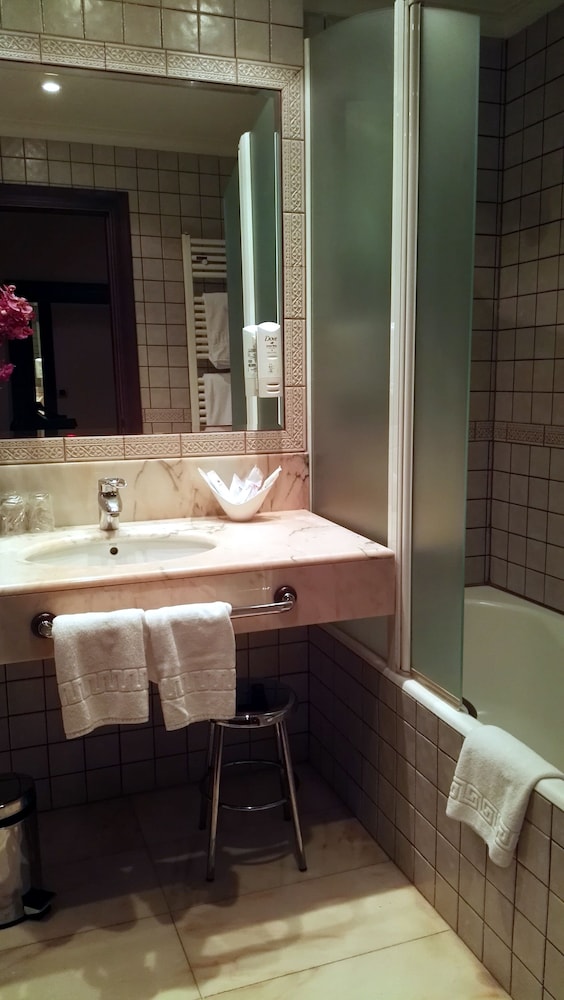 Basic Double Room Single Use Basic Double Room Single Use
