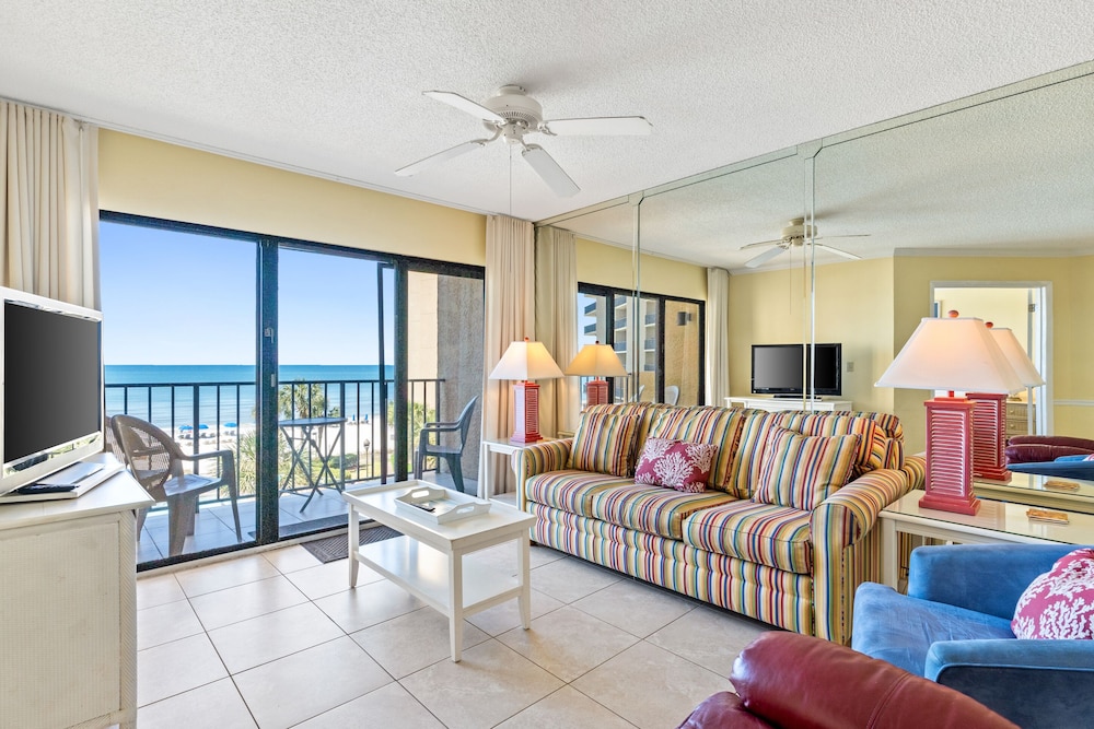Condo, 2 Bedrooms, Ocean View (304A)