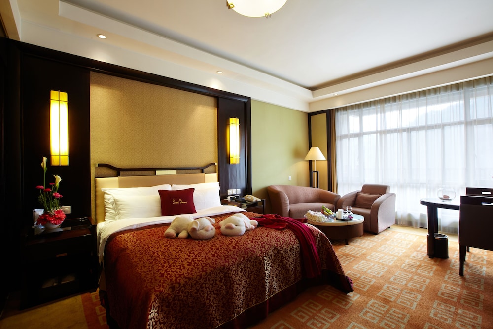 Room, 1 Queen Bed, Lake View photo 3