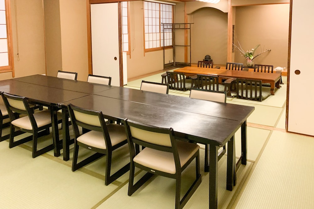 Japanese Room, Shared Washroom, 10 Pax photo 2