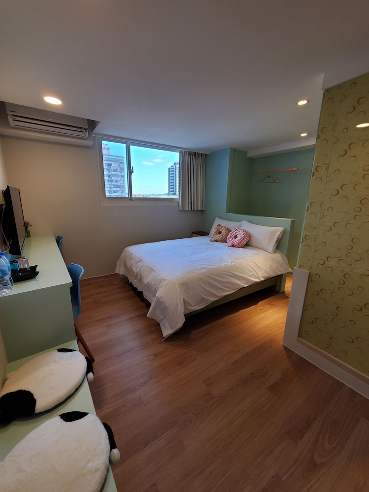 Standard Double Room, Non Smoking - Photo 2