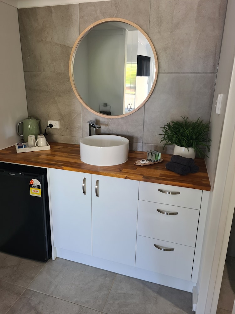 Basic Double or Twin Room photo 2