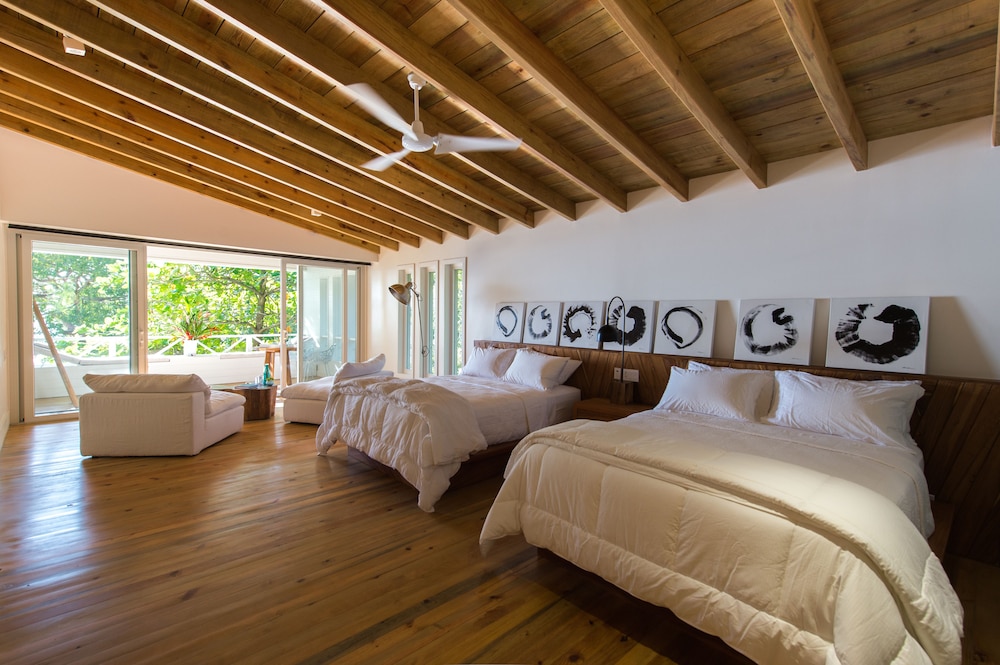 Luxury Suite, 2 Queen Beds, Sea View