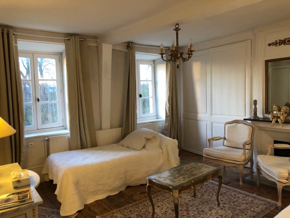 Basic Room photo 2