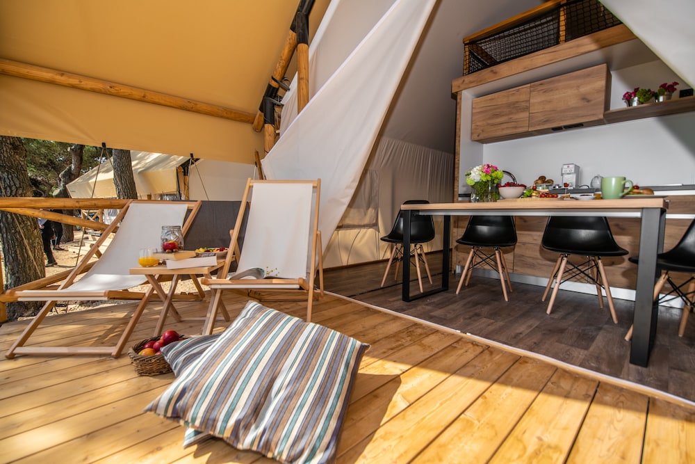 Safari Tent, 2 Bedrooms (2+2)
