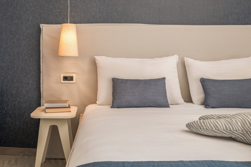 Junior suite with seaside balcony photo 3