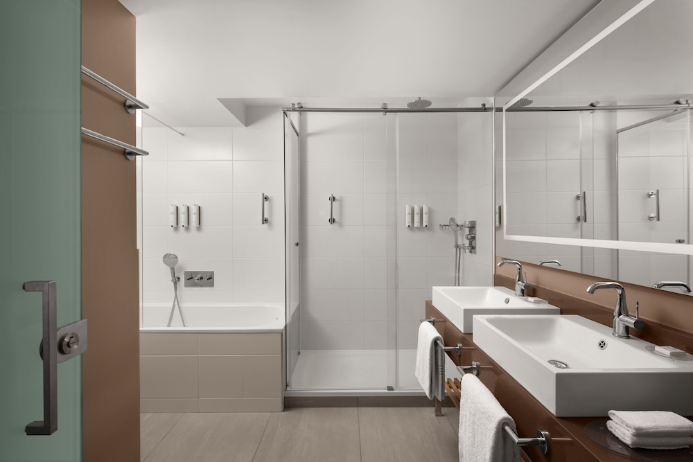Suite, 1 Bedroom photo 3