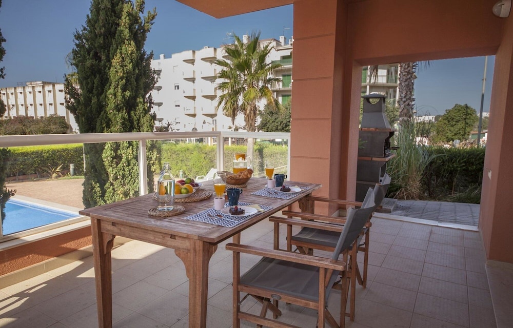 B02 - Fantastic Apartment With Pool Almost on the Sandy Beach, Photo 10