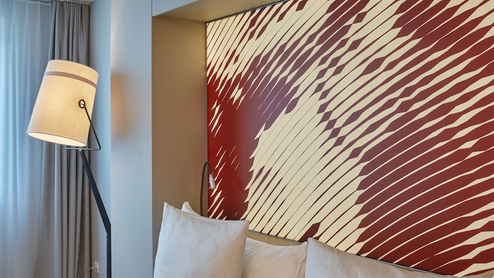 Superior Double Room thumbnail 6