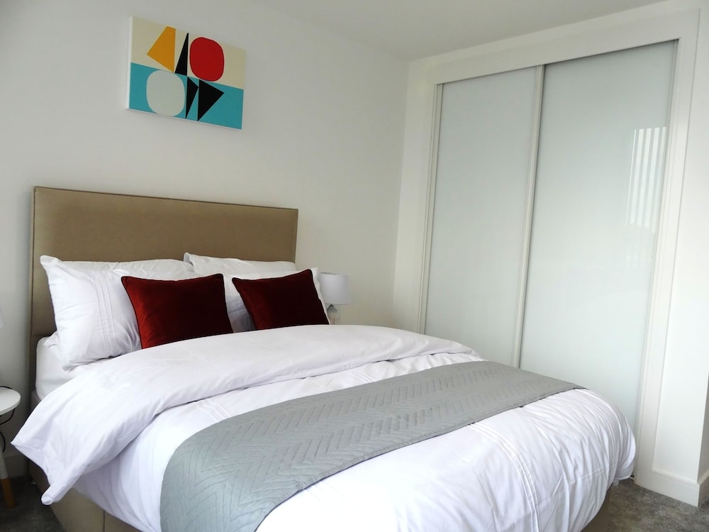Deluxe Apartment, 1 Bedroom, City View photo 2