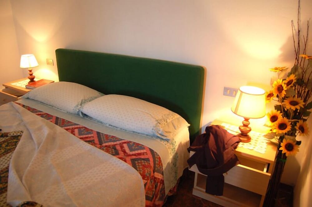 Apartment, 2 Bedrooms, Annex Building (550 Mt - Cipressi)