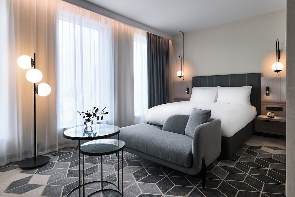 Standard Room, 1 Queen Bed, City View - Photo 1
