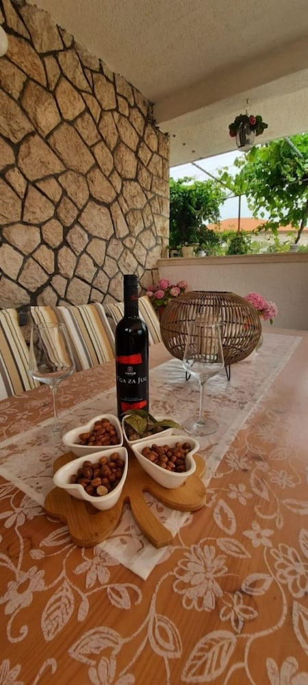 Apartment (Žana - 30m from beach - A2(4))