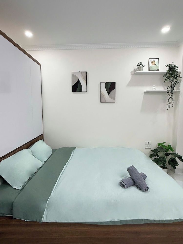Deluxe Room, City View