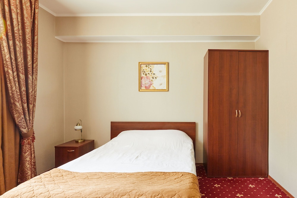 Standard Double Room photo 3