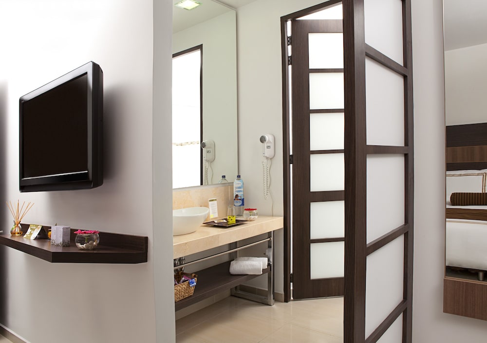 Suite (Double) - Photo 2