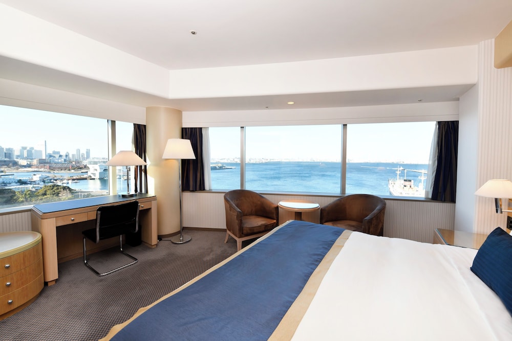[Late Check-in at 5PM] Tower Bay View Double, Non Smoking - Photo 1
