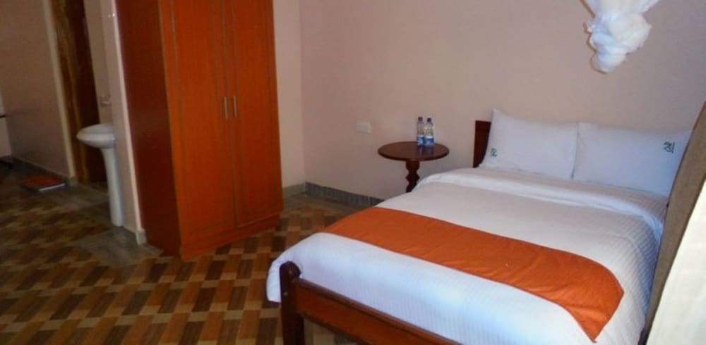 Standard Room photo 2