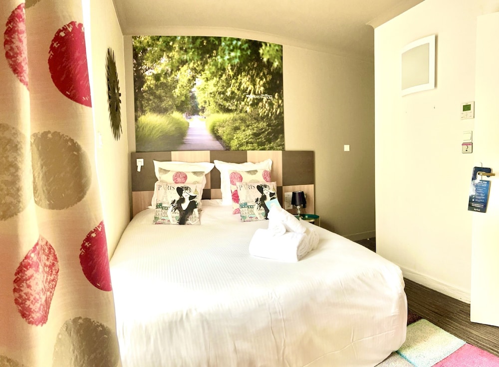Standard Room, 1 Double Bed - Photo 8