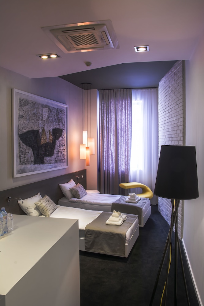 Comfort Twin Room - Photo 4