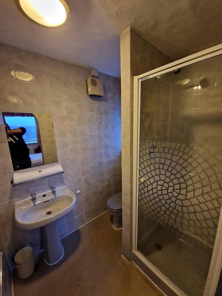 Standard Single Room, 1 Bedroom, Mountain View photo 3