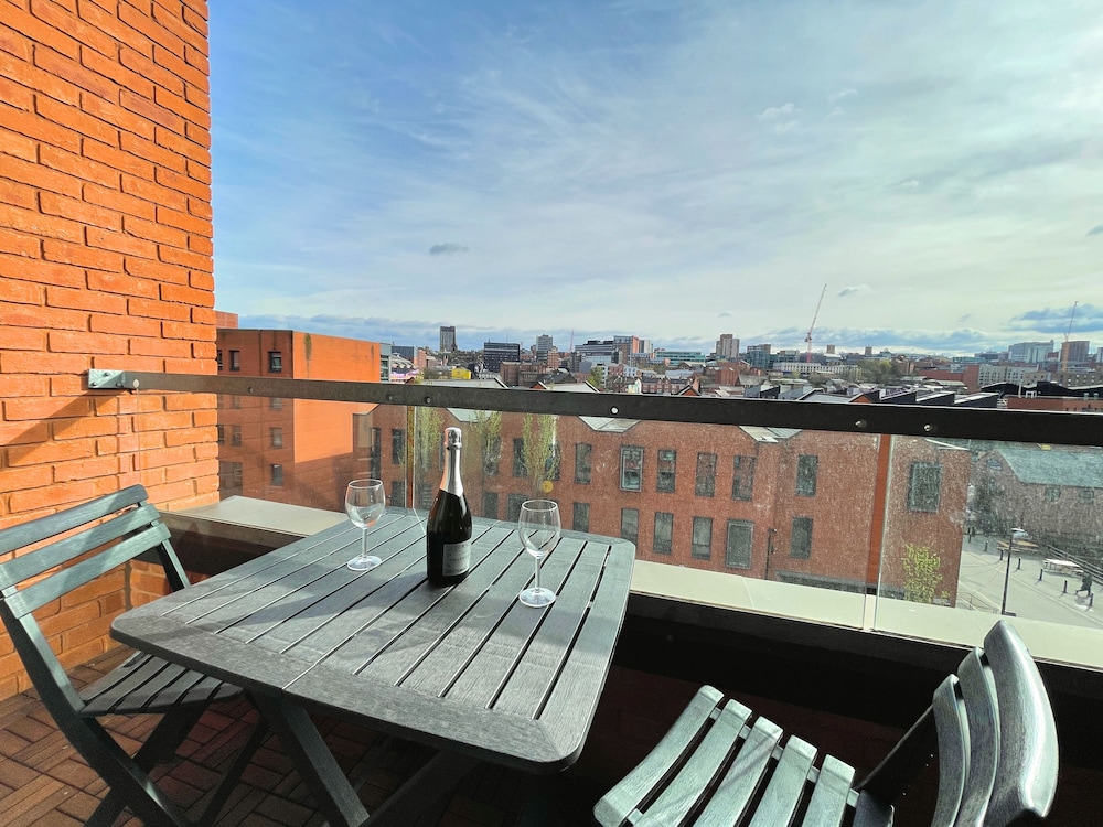 Apartment photo 1