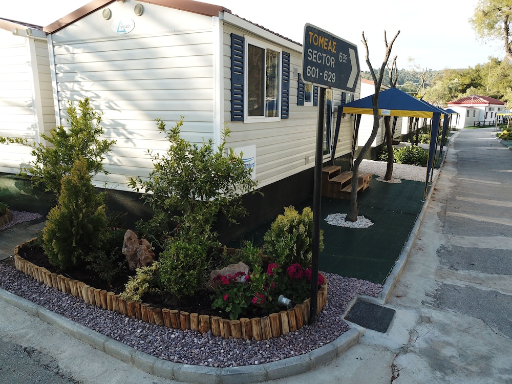 Standard Mobile Home photo 2