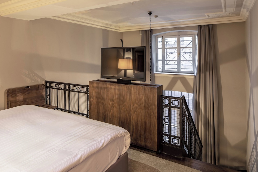 Deluxe Duplex, 1 King Bed