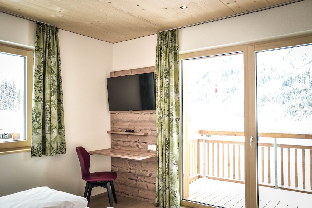 Comfort Double Room, Balcony photo 1