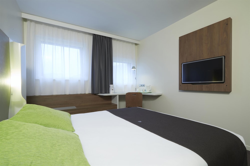 Standard Room, 1 Double Bed (Junior Bed up to 10 years) photo 1