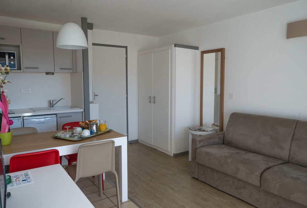 Studio (for 4 Persons - Harbour or Pool side) - Photo 3