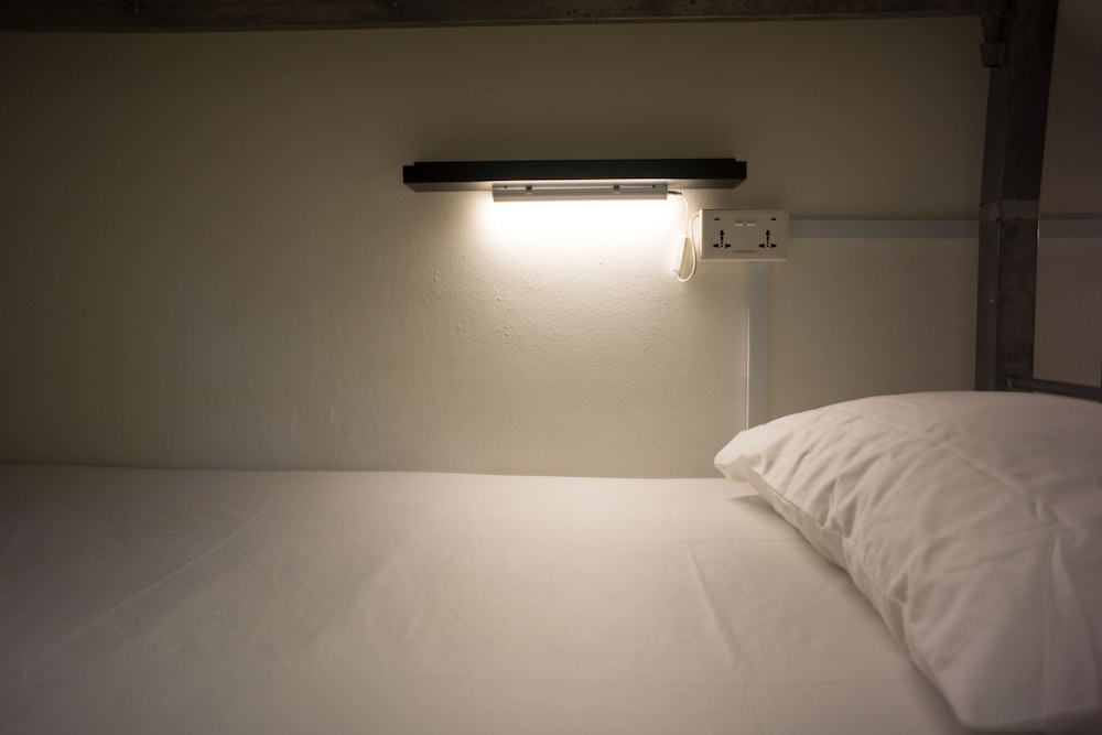 Family Room for 6, Shared Bathroom photo 3