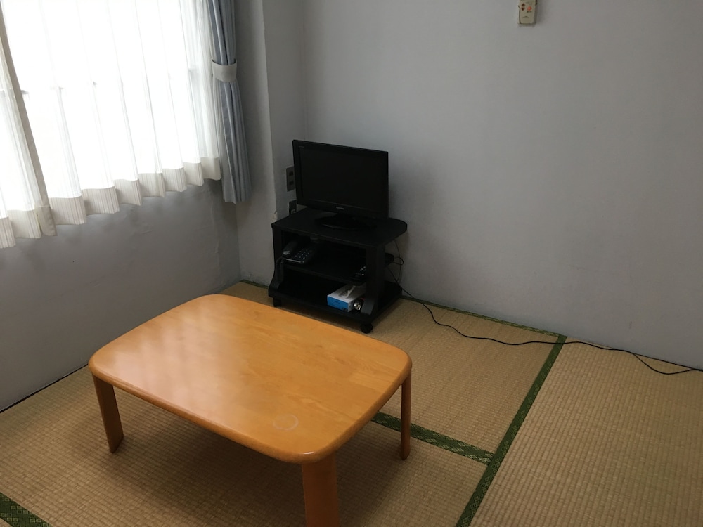 Japanese Twin Room (with bath & toilet) photo 1