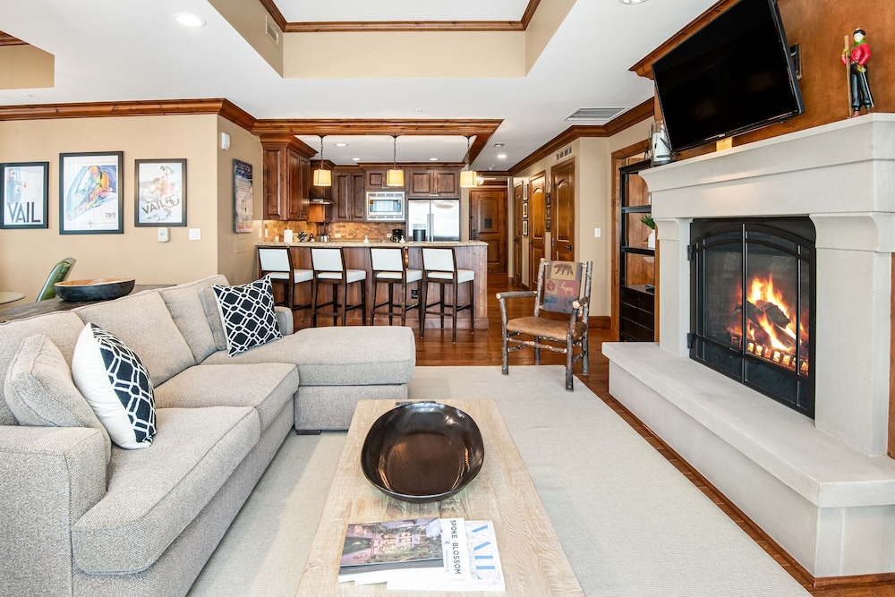 Condo, 2 Bedrooms