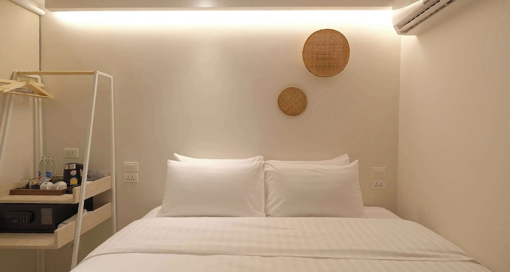 Standard Room, 1 Double Bed, Non Smoking photo 1