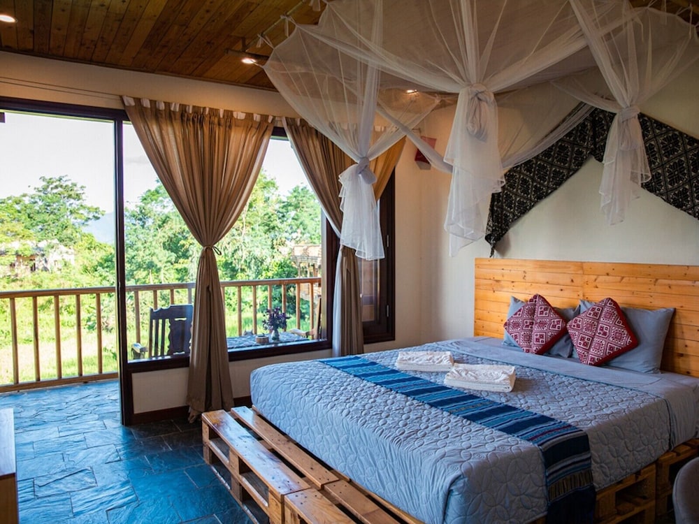 Premier Double Room, 1 King Bed photo 3
