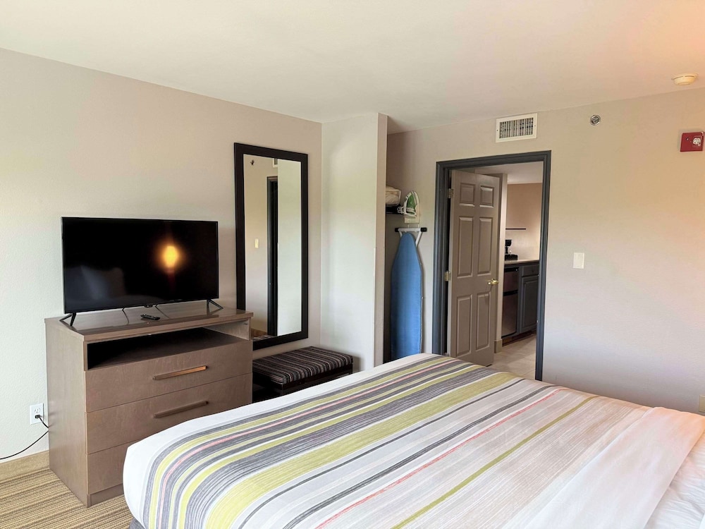 Suite, 1 Bedroom, Non Smoking - Photo 2