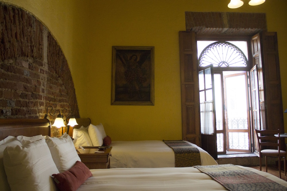 Superior Room, 1 King Bed, City View photo 2